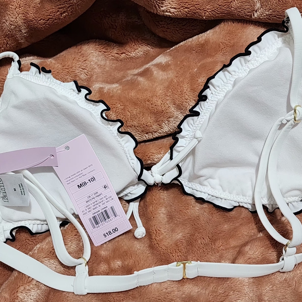 Elegant White Ruffle Trim Bikini Set - Picture 3 of 4